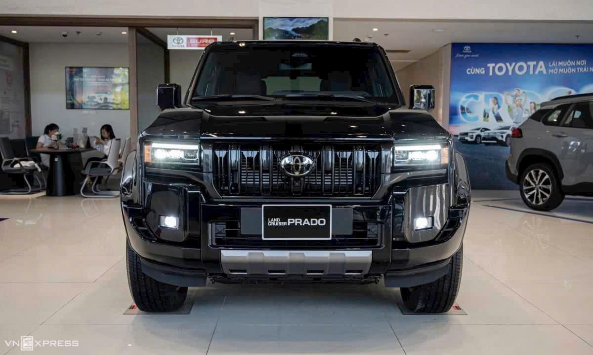 CHI TIẾT LĂN BÁNH LAND CRUISER PRADO LC250 THÁNG 10/2025