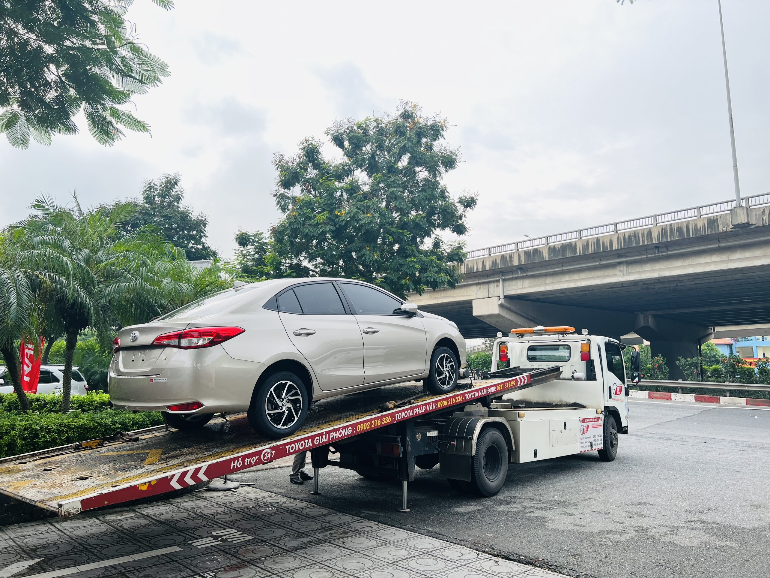 DỊCH VỤ CỨU HỘ XE Ô TÔ