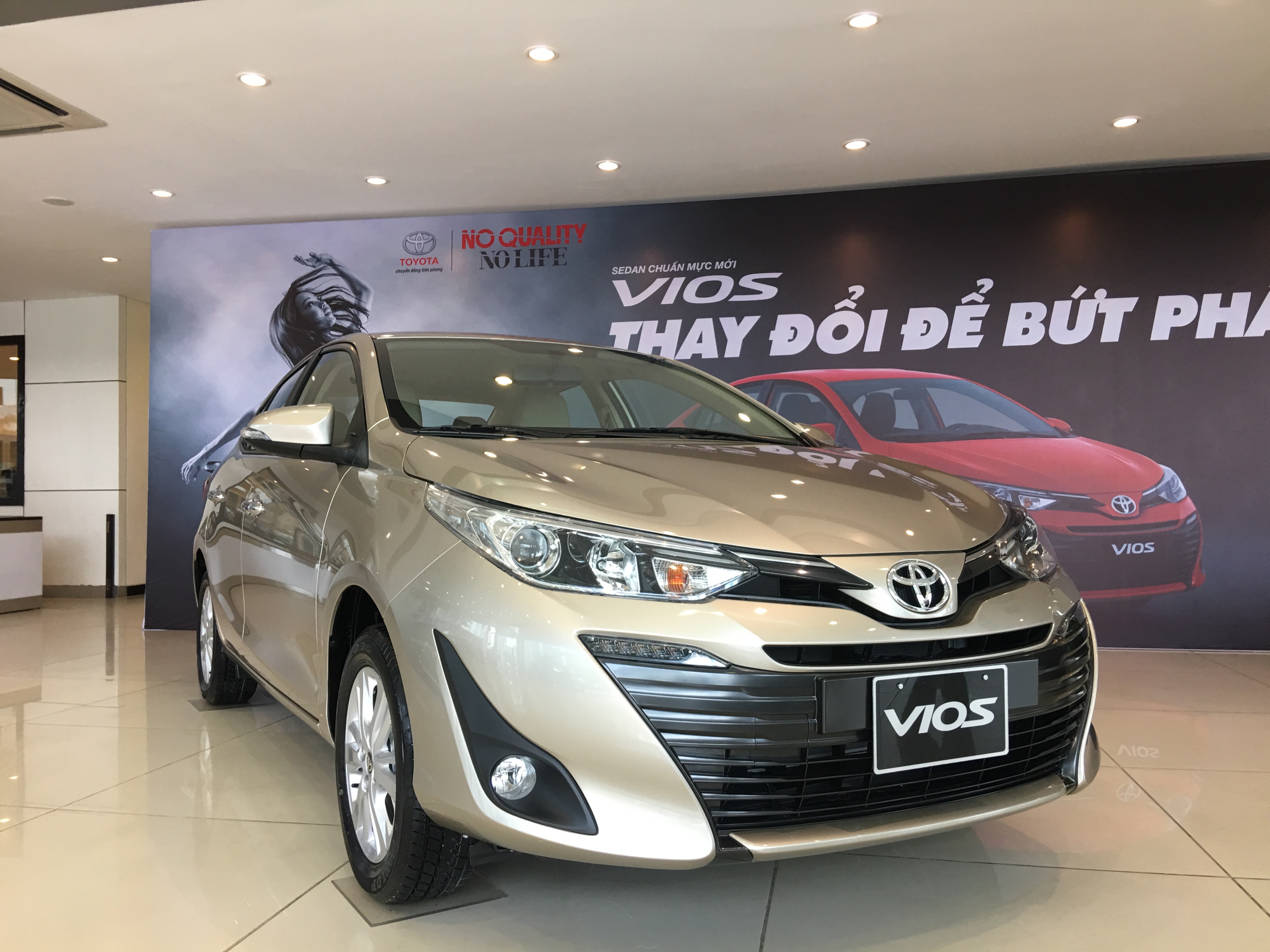 Giá lăn bánh Toyota Vios 2019