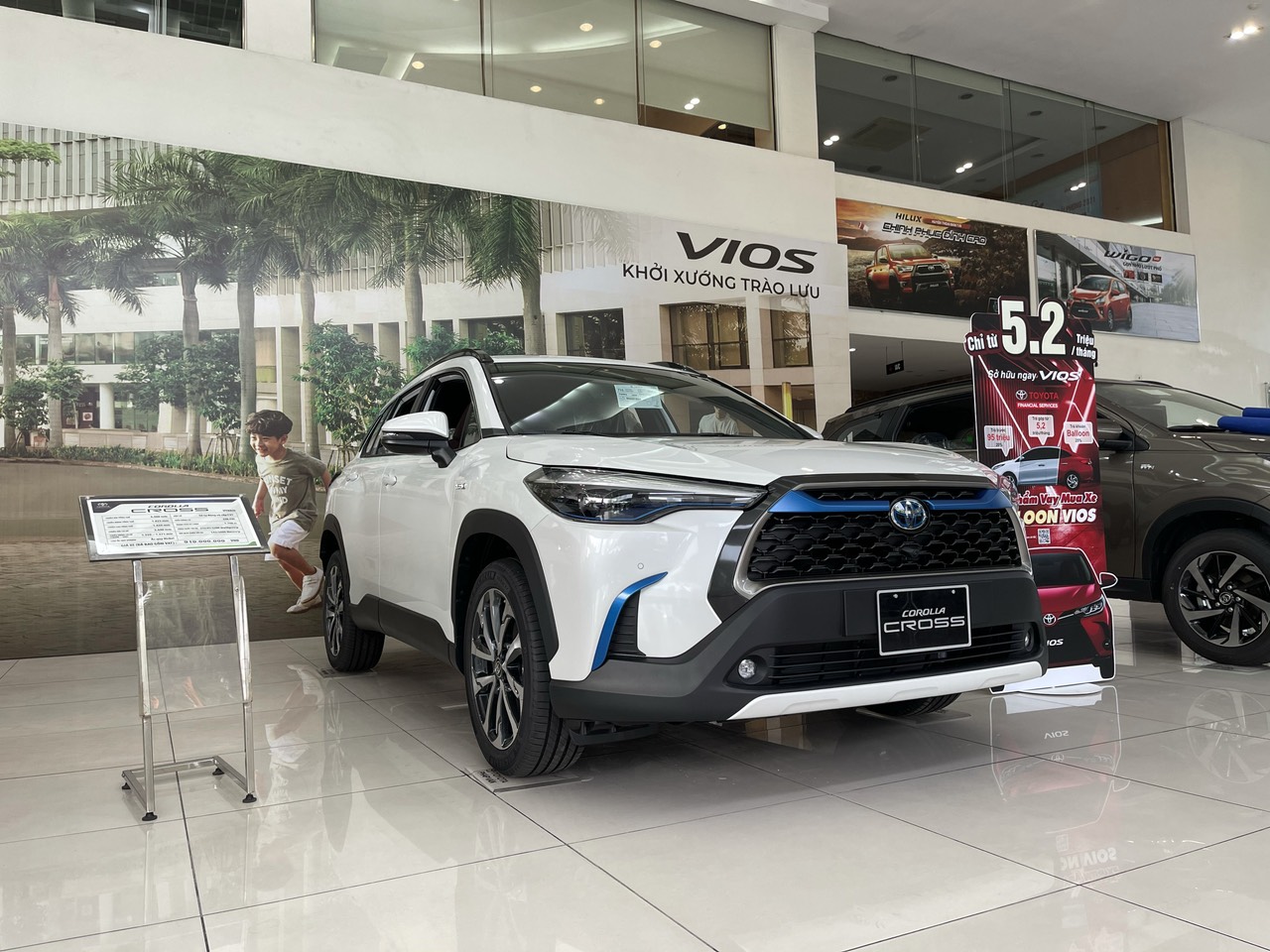 GIÁ XE TOYOTA CROSS THÁNG 7/2022