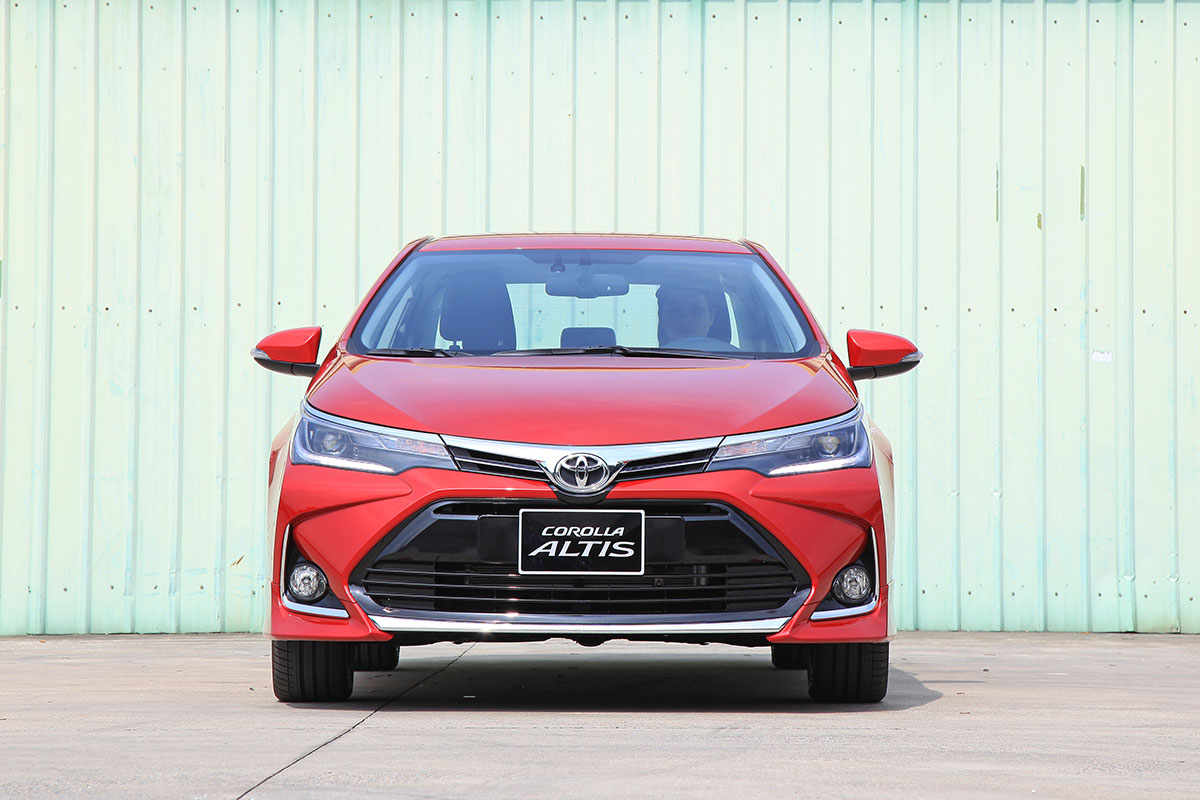 Toyota Corolla Altis 2020: Đầu xe Toyota Corolla Altis 2020: Đầu xe.
