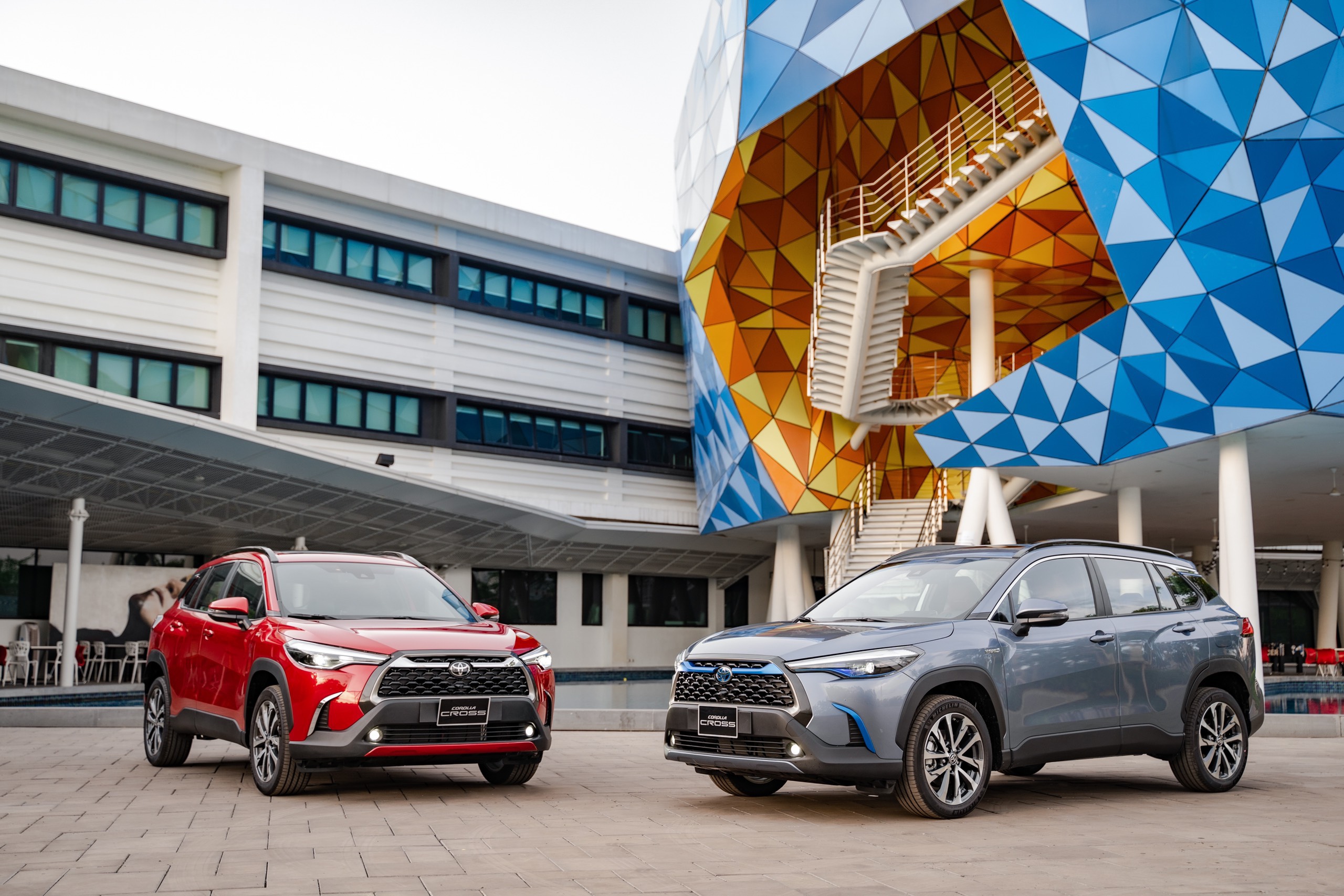 TOYOTA COROLLA CROSS – QUÂN BÀI CHIẾN LƯỢC ĐỂ TOYOTA VIỆT NAM DUY TRÌ VỊ TRÍ DẪN ĐẦU