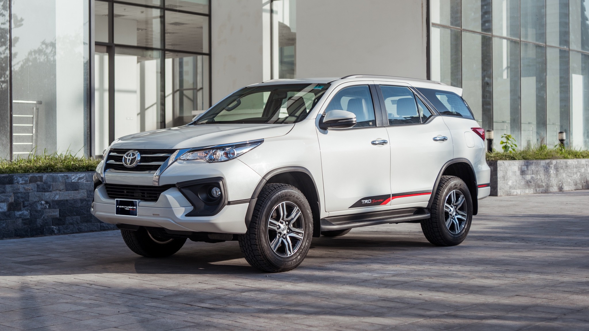 fortuner-trd-sportivo-exterior-autodaily-02.jpg