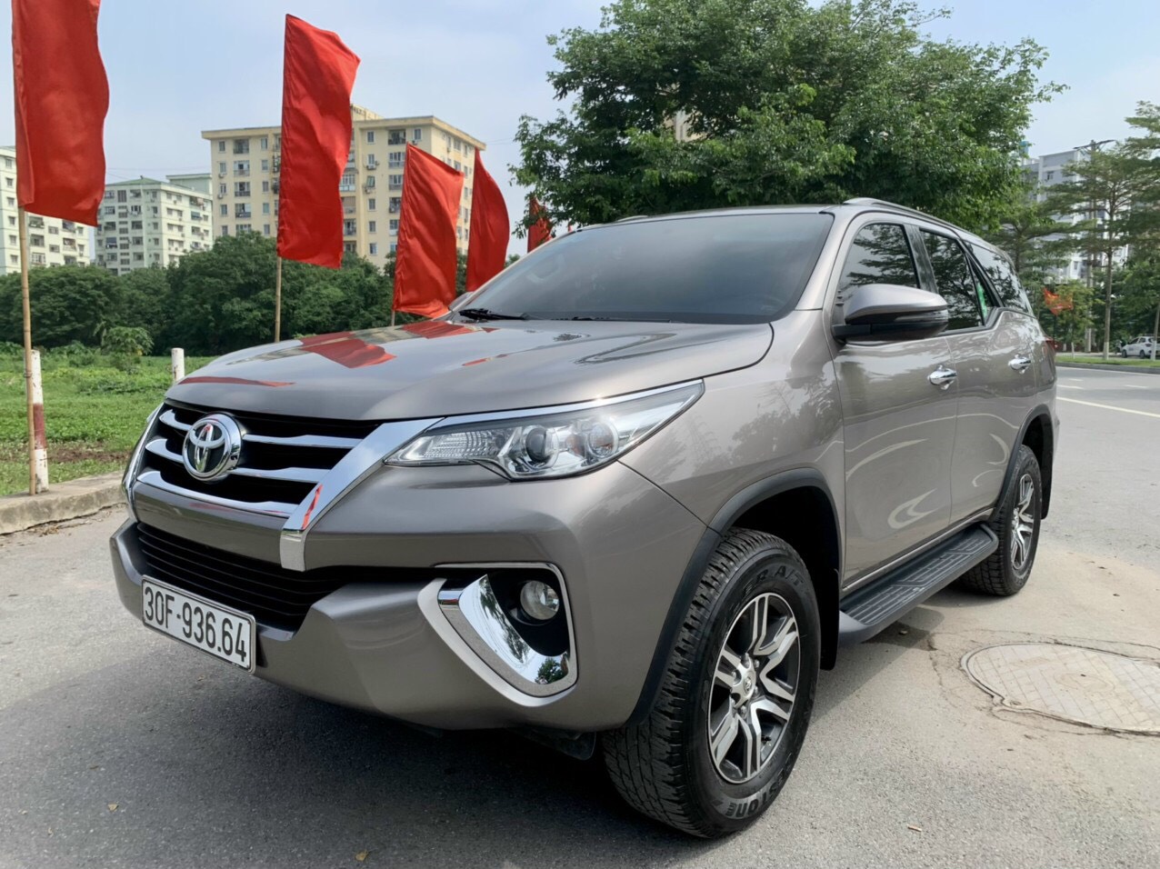 XE LƯỚT CHÍNH HÃNG - FORTUNER 2019 MÁY DẦU